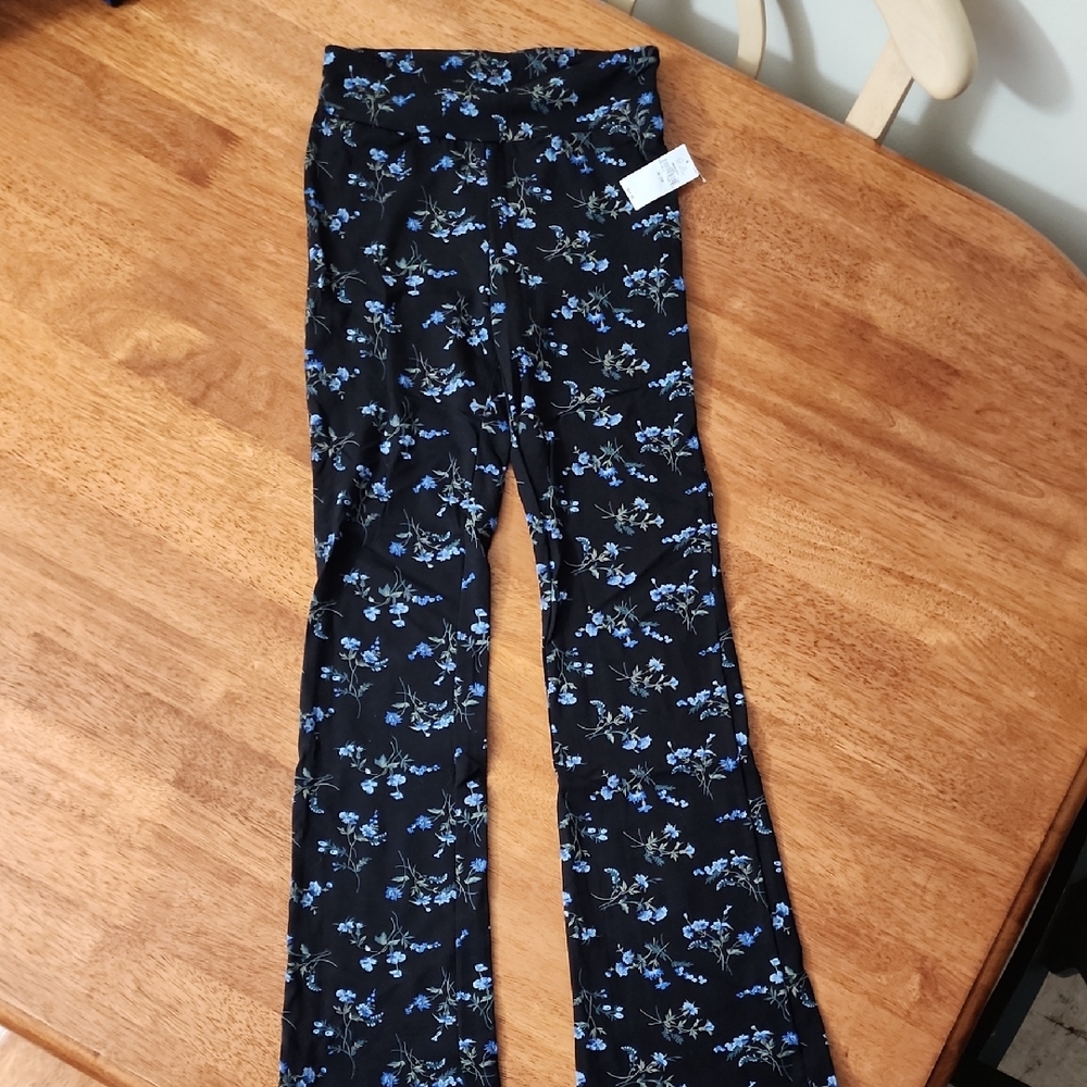 GAP Kids Black Floral Leggings